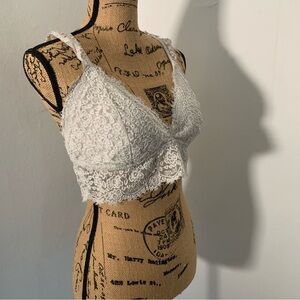 Aerie Lace Bralette Cream Color